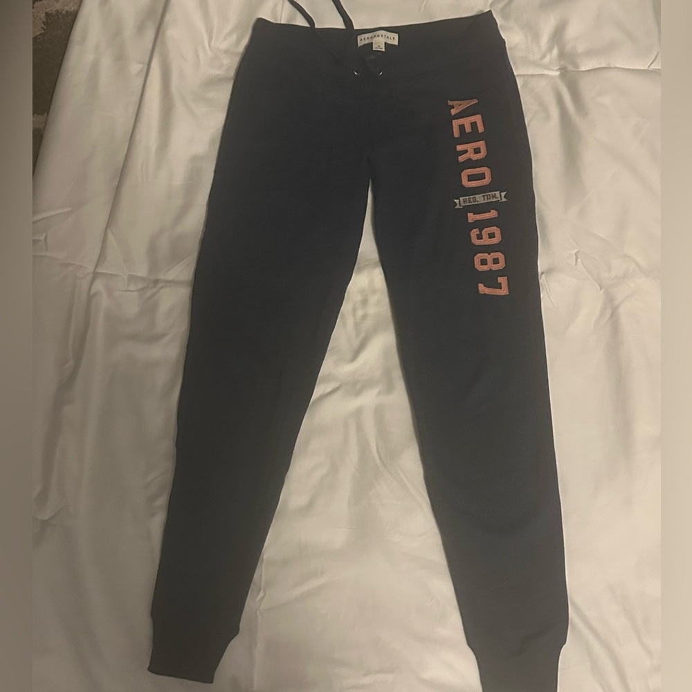 Aeropostale Navy Fleece Lined Jogger Sweatpants Women’s XS NWOT.
